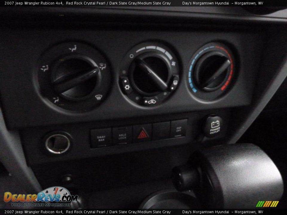 2007 Jeep Wrangler Rubicon 4x4 Red Rock Crystal Pearl / Dark Slate Gray/Medium Slate Gray Photo #33