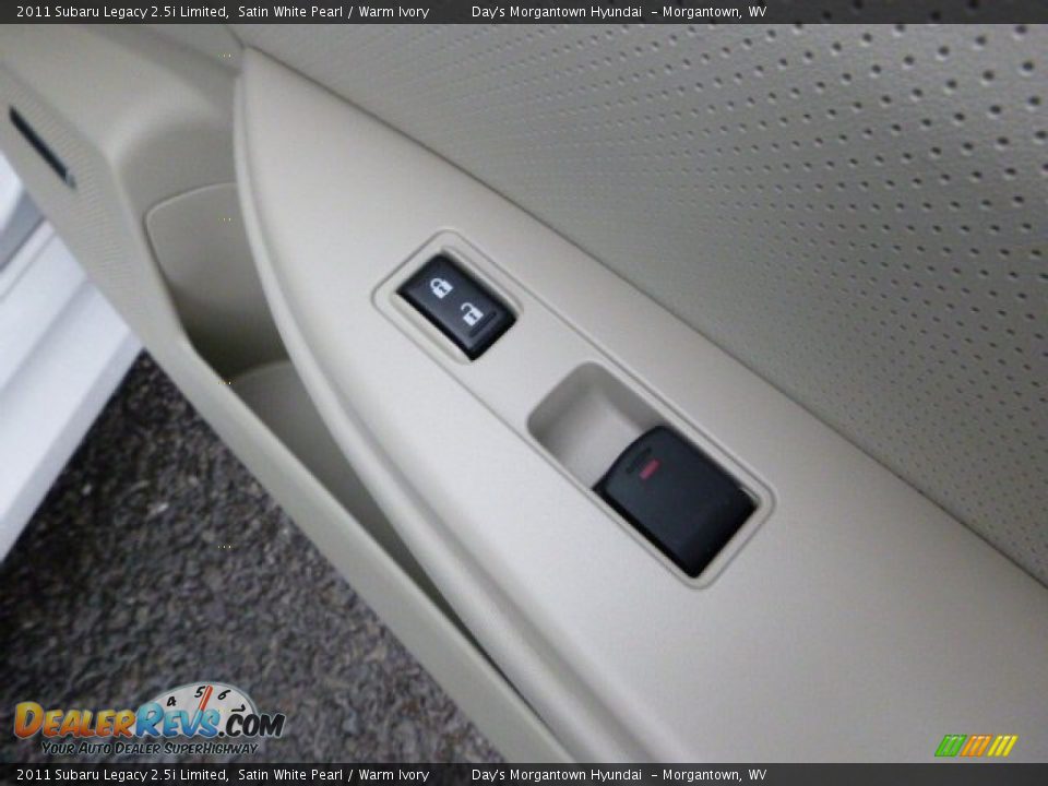 2011 Subaru Legacy 2.5i Limited Satin White Pearl / Warm Ivory Photo #17
