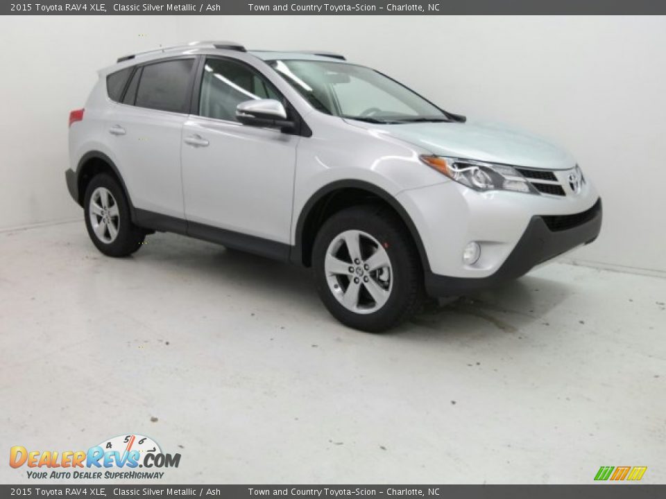2015 Toyota RAV4 XLE Classic Silver Metallic / Ash Photo #4