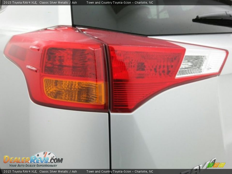 2015 Toyota RAV4 XLE Classic Silver Metallic / Ash Photo #8