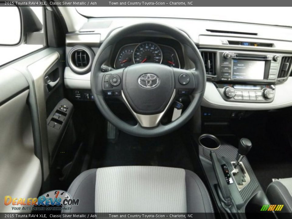 2015 Toyota RAV4 XLE Classic Silver Metallic / Ash Photo #14