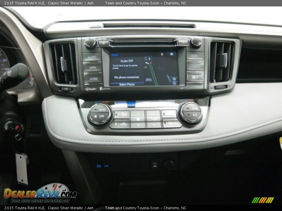 2015 Toyota RAV4 XLE Classic Silver Metallic / Ash Photo #16