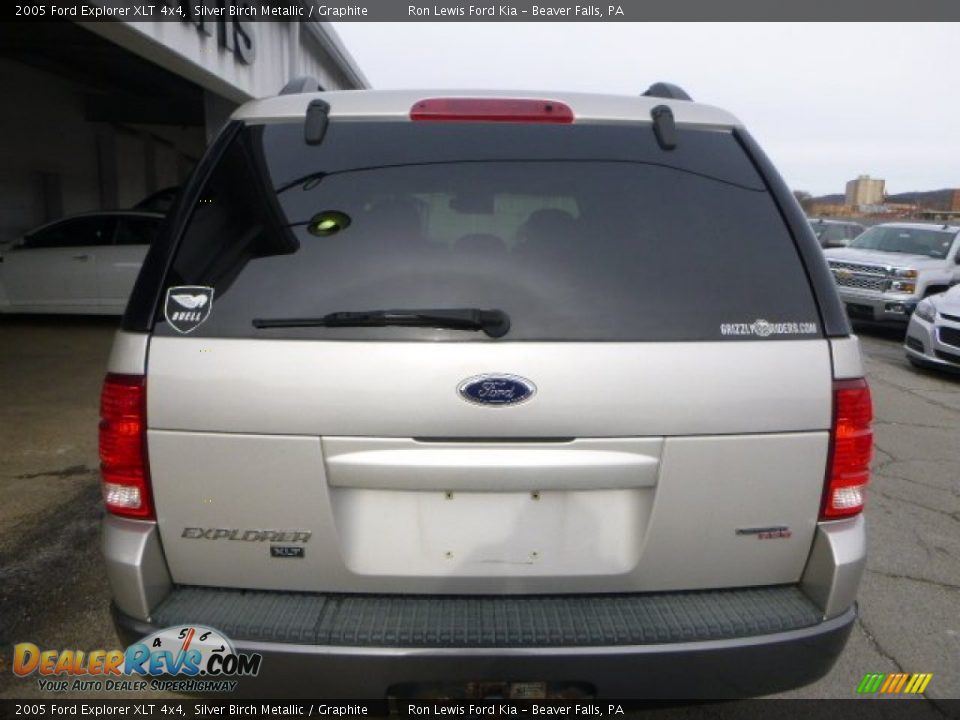 2005 Ford Explorer XLT 4x4 Silver Birch Metallic / Graphite Photo #7