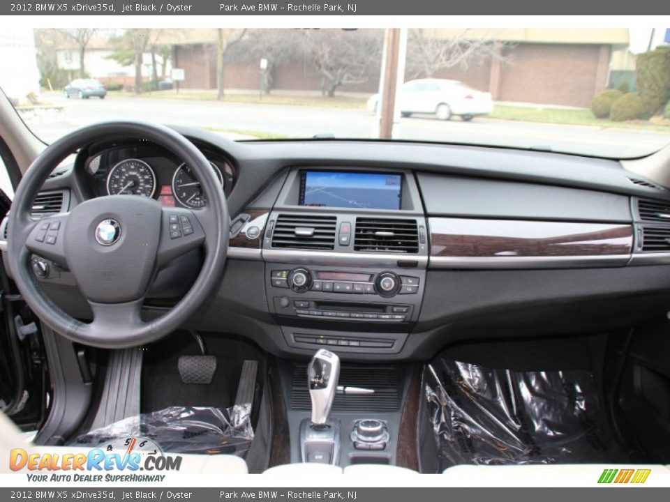 2012 BMW X5 xDrive35d Jet Black / Oyster Photo #15