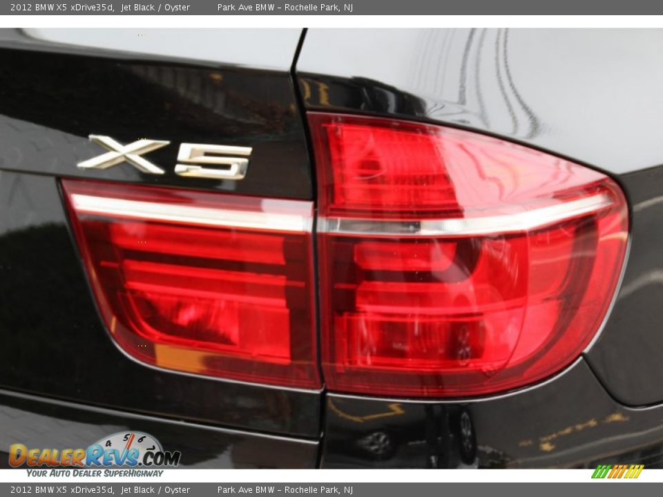 2012 BMW X5 xDrive35d Jet Black / Oyster Photo #24