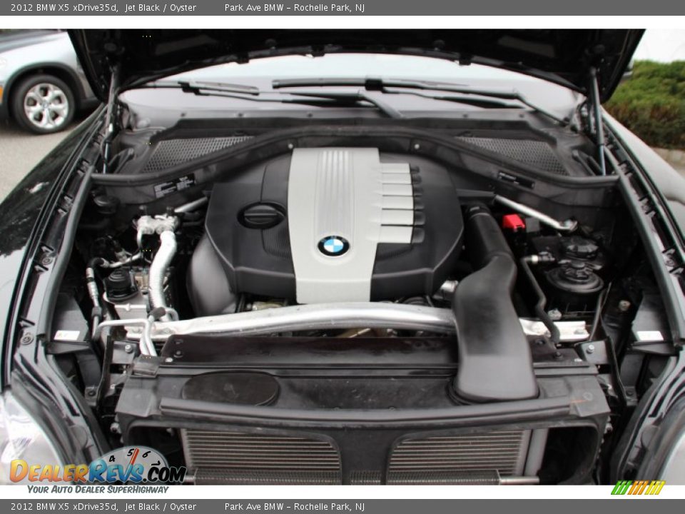 2012 BMW X5 xDrive35d Jet Black / Oyster Photo #31