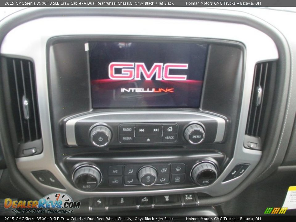 Controls of 2015 GMC Sierra 3500HD SLE Crew Cab 4x4 Dual Rear Wheel Chassis Photo #11