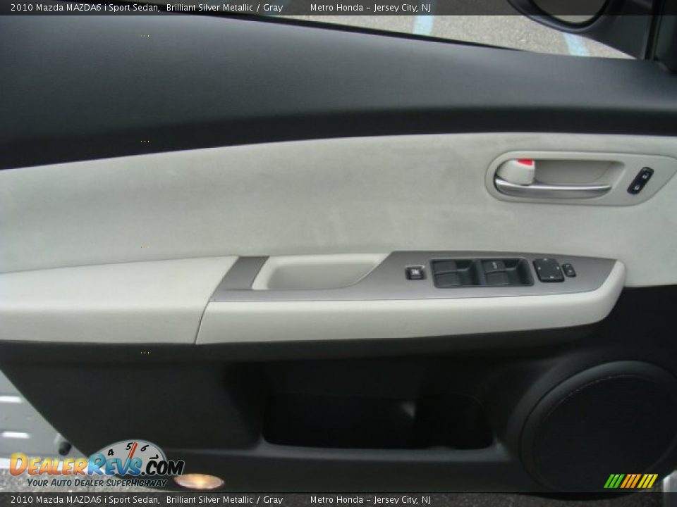 2010 Mazda MAZDA6 i Sport Sedan Brilliant Silver Metallic / Gray Photo #9