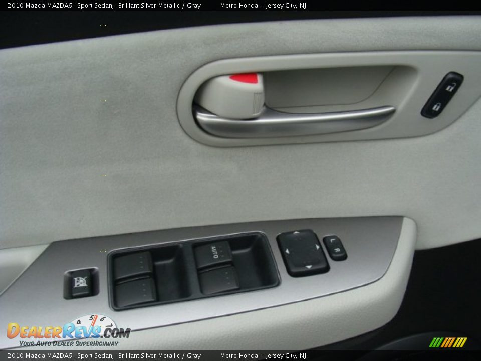 2010 Mazda MAZDA6 i Sport Sedan Brilliant Silver Metallic / Gray Photo #10