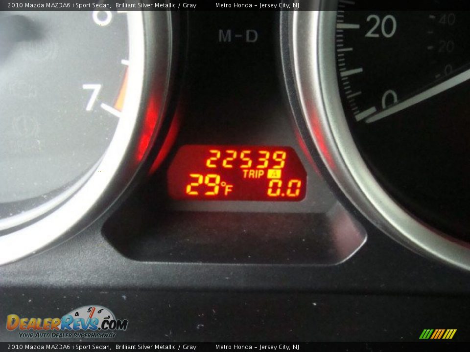 2010 Mazda MAZDA6 i Sport Sedan Brilliant Silver Metallic / Gray Photo #17