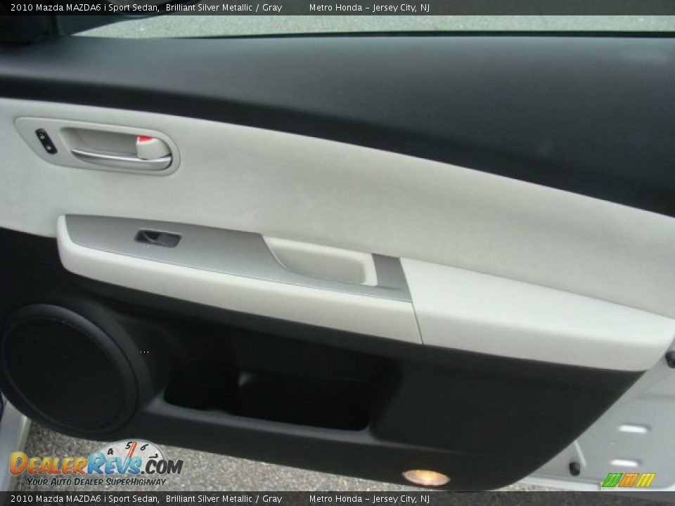 2010 Mazda MAZDA6 i Sport Sedan Brilliant Silver Metallic / Gray Photo #24