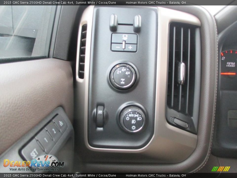 2015 GMC Sierra 2500HD Denali Crew Cab 4x4 Summit White / Cocoa/Dune Photo #30