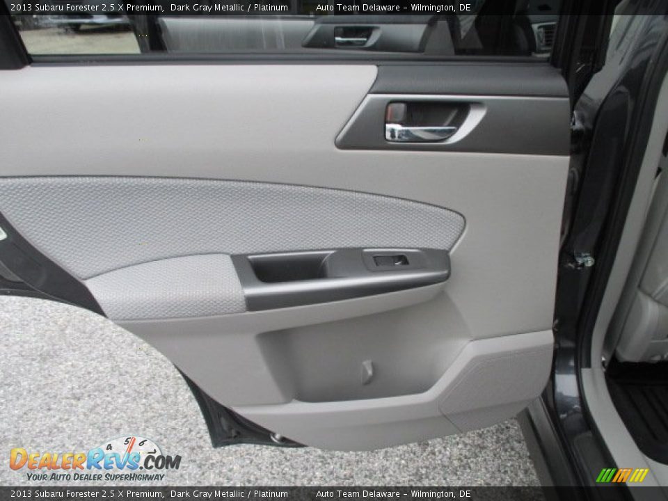 2013 Subaru Forester 2.5 X Premium Dark Gray Metallic / Platinum Photo #22