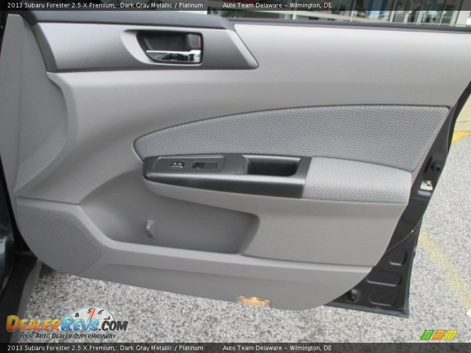2013 Subaru Forester 2.5 X Premium Dark Gray Metallic / Platinum Photo #24