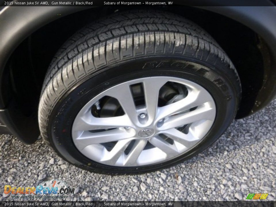 2015 Nissan Juke SV AWD Gun Metallic / Black/Red Photo #9