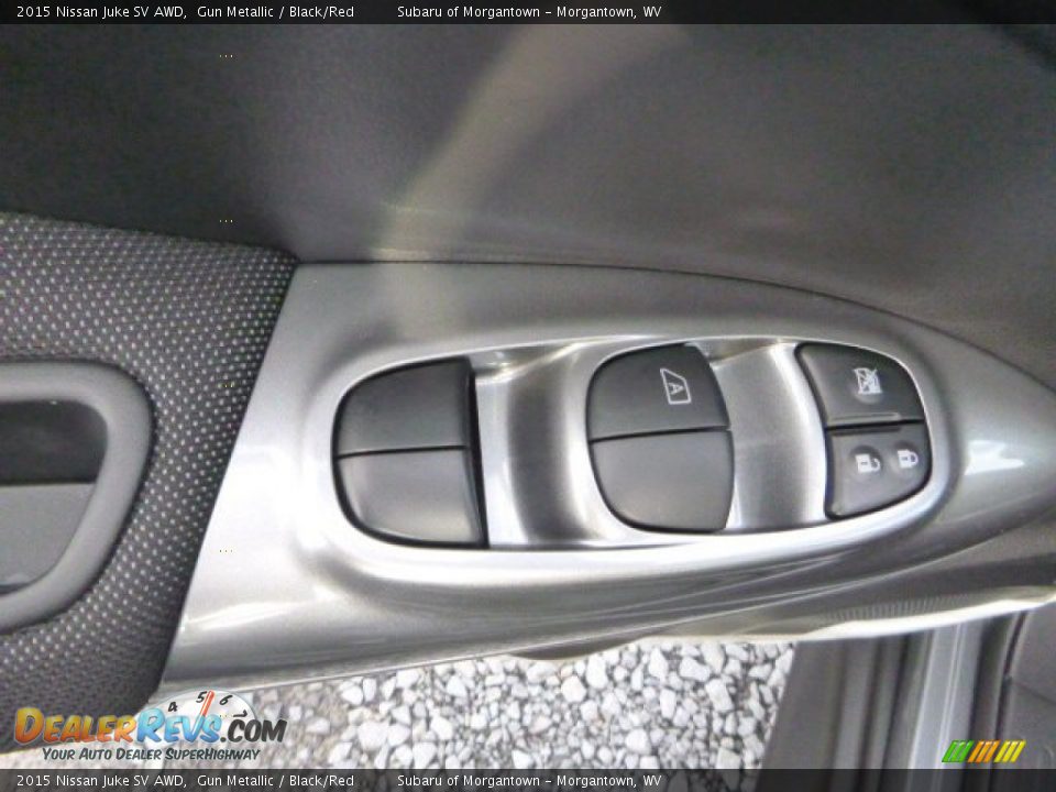 2015 Nissan Juke SV AWD Gun Metallic / Black/Red Photo #15
