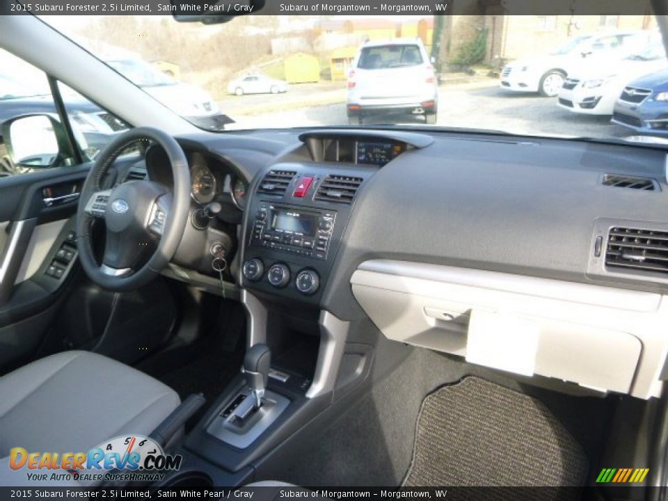 2015 Subaru Forester 2.5i Limited Satin White Pearl / Gray Photo #10