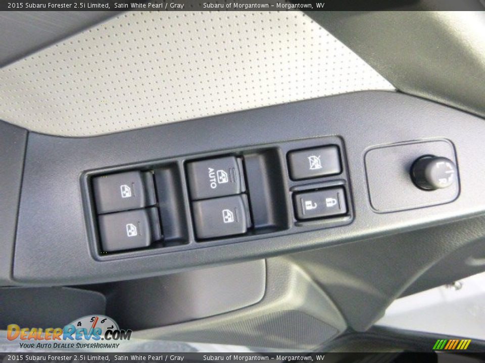 2015 Subaru Forester 2.5i Limited Satin White Pearl / Gray Photo #15