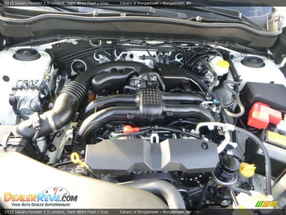 2015 Subaru Forester 2.5i Limited Satin White Pearl / Gray Photo #18