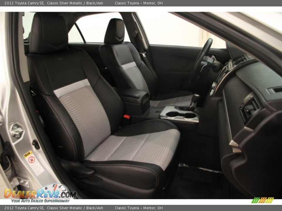 2012 Toyota Camry SE Classic Silver Metallic / Black/Ash Photo #17