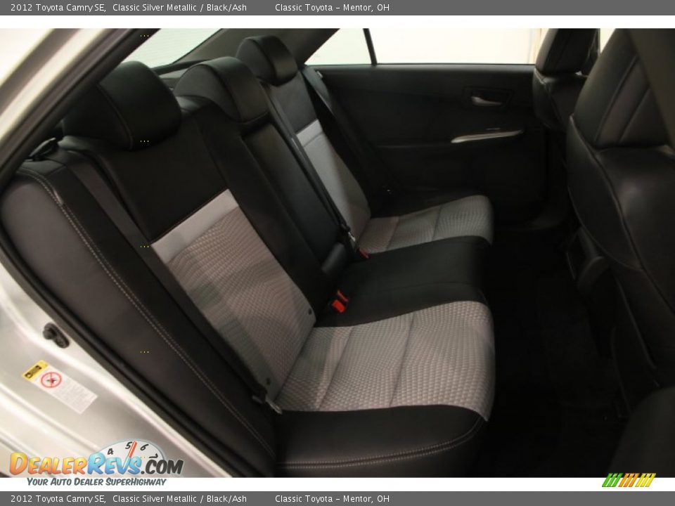 2012 Toyota Camry SE Classic Silver Metallic / Black/Ash Photo #18