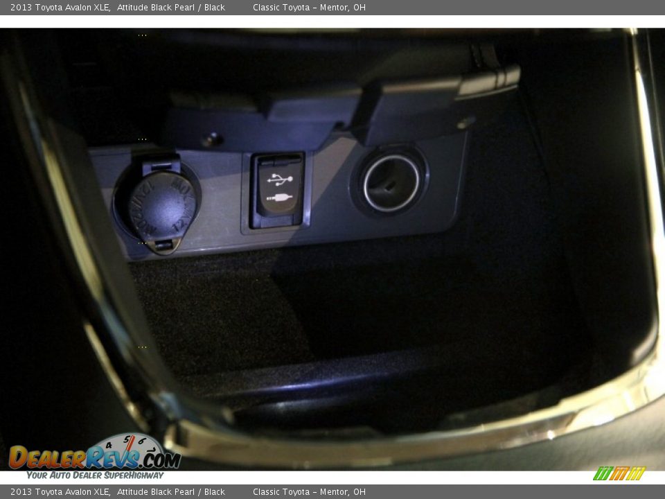 2013 Toyota Avalon XLE Attitude Black Pearl / Black Photo #15