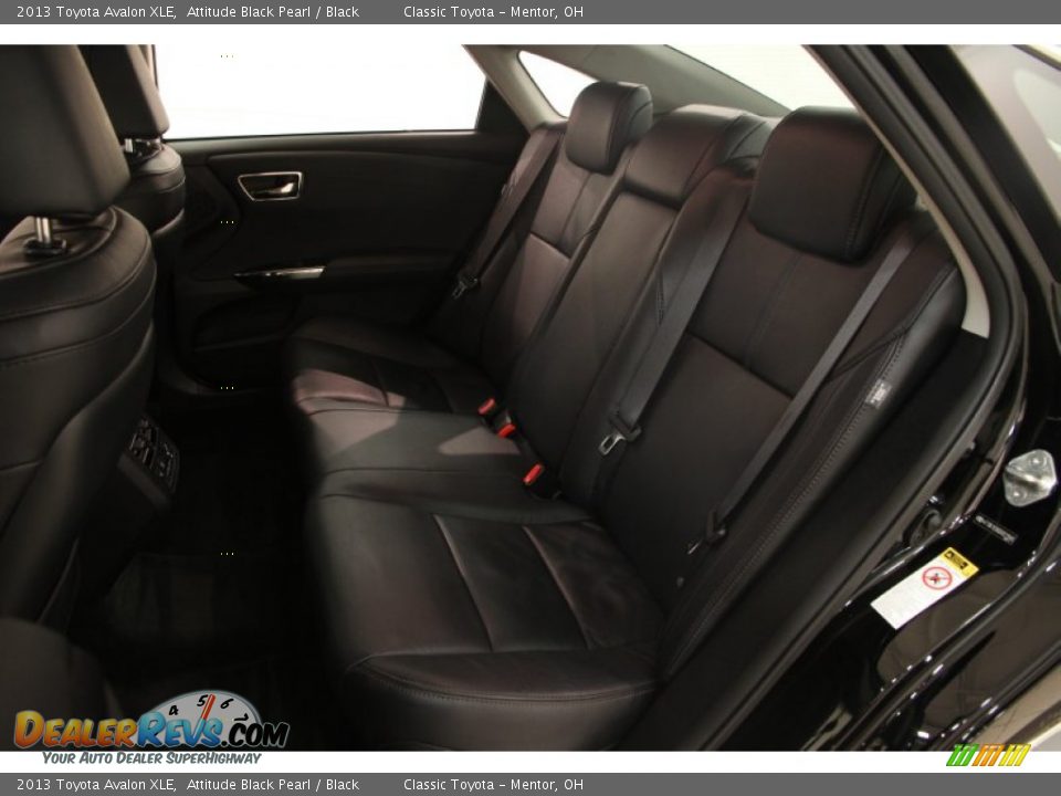 2013 Toyota Avalon XLE Attitude Black Pearl / Black Photo #18