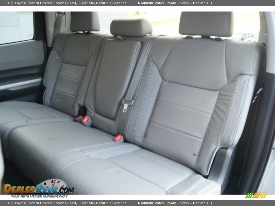 2015 Toyota Tundra Limited CrewMax 4x4 Silver Sky Metallic / Graphite Photo #9