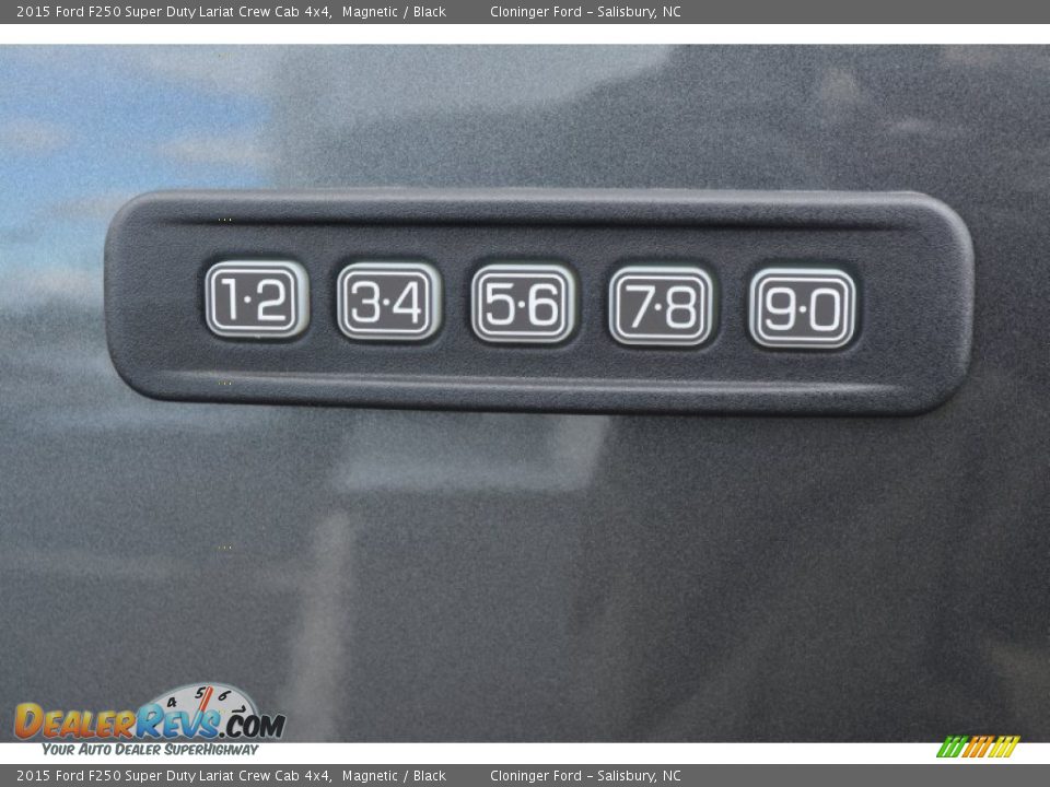 2015 Ford F250 Super Duty Lariat Crew Cab 4x4 Magnetic / Black Photo #13