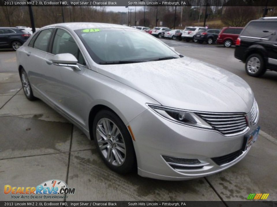 Front 3/4 View of 2013 Lincoln MKZ 2.0L EcoBoost FWD Photo #7