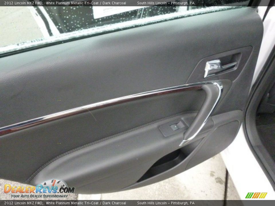 2012 Lincoln MKZ FWD White Platinum Metallic Tri-Coat / Dark Charcoal Photo #18