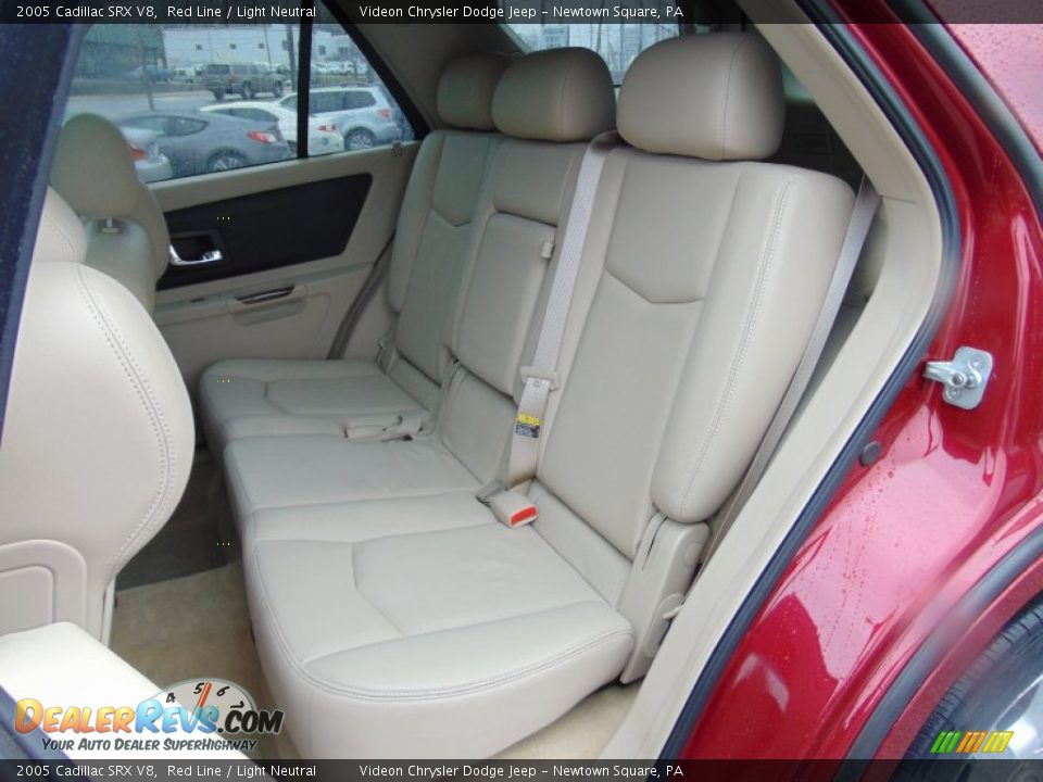 2005 Cadillac SRX V8 Red Line / Light Neutral Photo #15