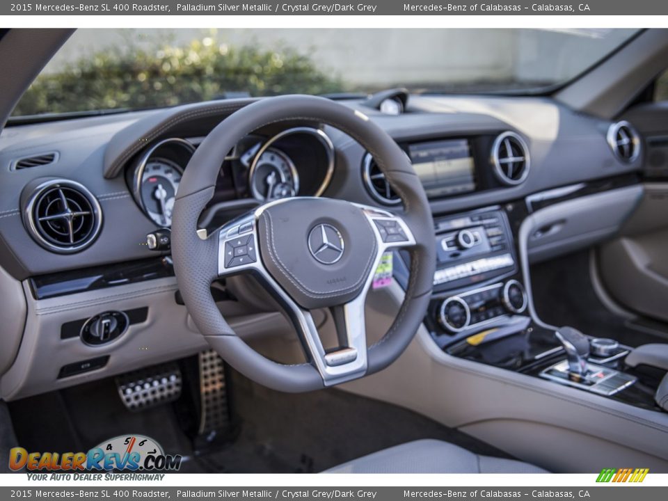 Dashboard of 2015 Mercedes-Benz SL 400 Roadster Photo #5