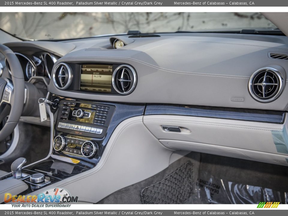 Dashboard of 2015 Mercedes-Benz SL 400 Roadster Photo #8