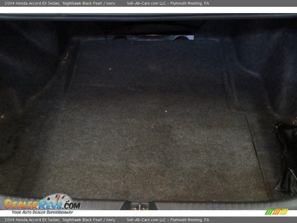 2004 Honda Accord EX Sedan Nighthawk Black Pearl / Ivory Photo #17