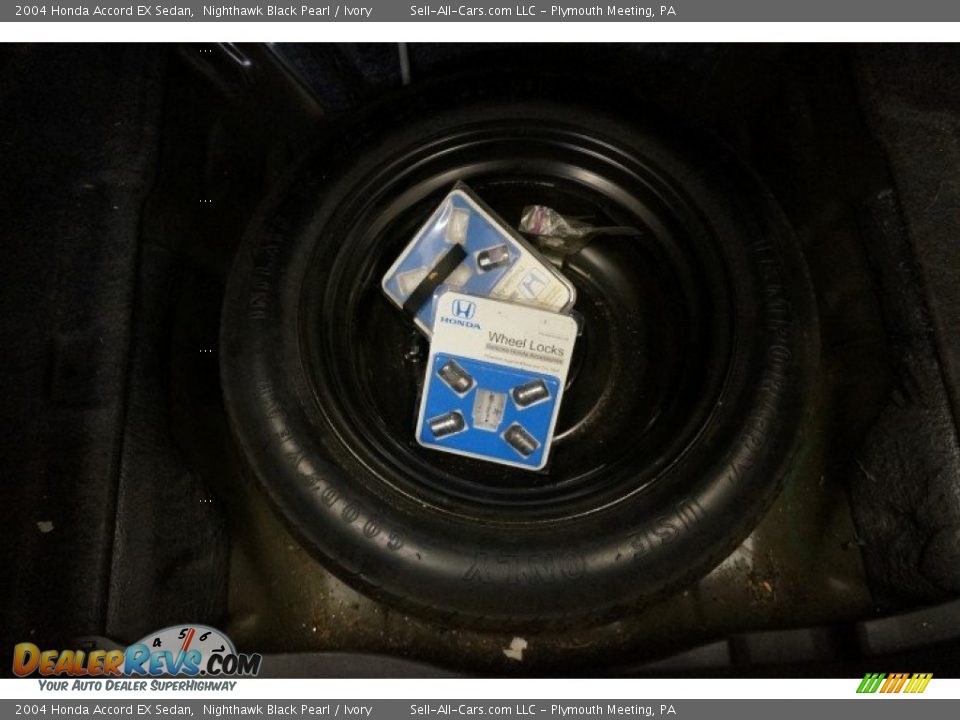 2004 Honda Accord EX Sedan Nighthawk Black Pearl / Ivory Photo #18