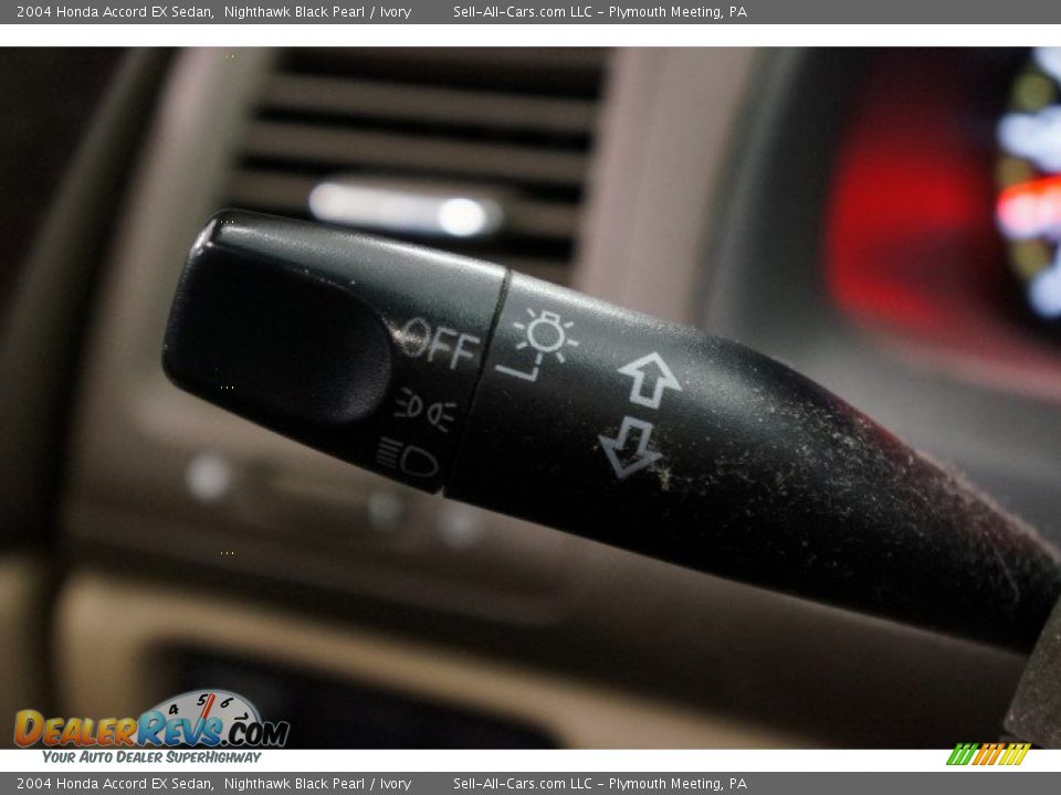 2004 Honda Accord EX Sedan Nighthawk Black Pearl / Ivory Photo #26