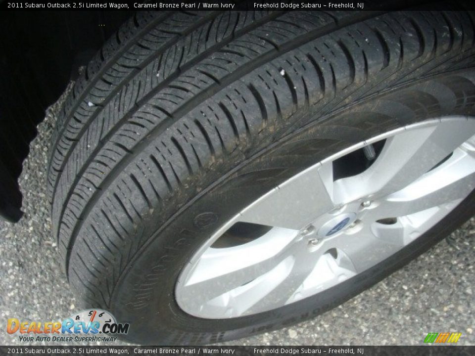 2011 Subaru Outback 2.5i Limited Wagon Caramel Bronze Pearl / Warm Ivory Photo #10