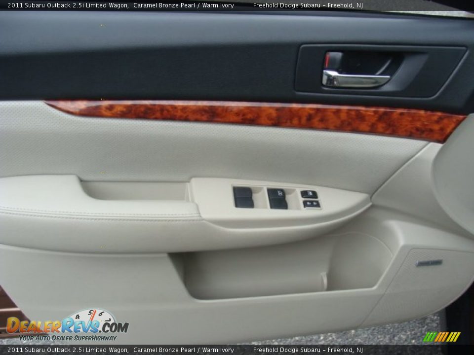 2011 Subaru Outback 2.5i Limited Wagon Caramel Bronze Pearl / Warm Ivory Photo #12