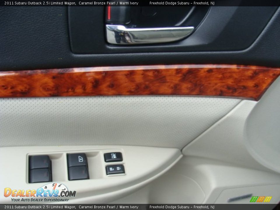 2011 Subaru Outback 2.5i Limited Wagon Caramel Bronze Pearl / Warm Ivory Photo #13