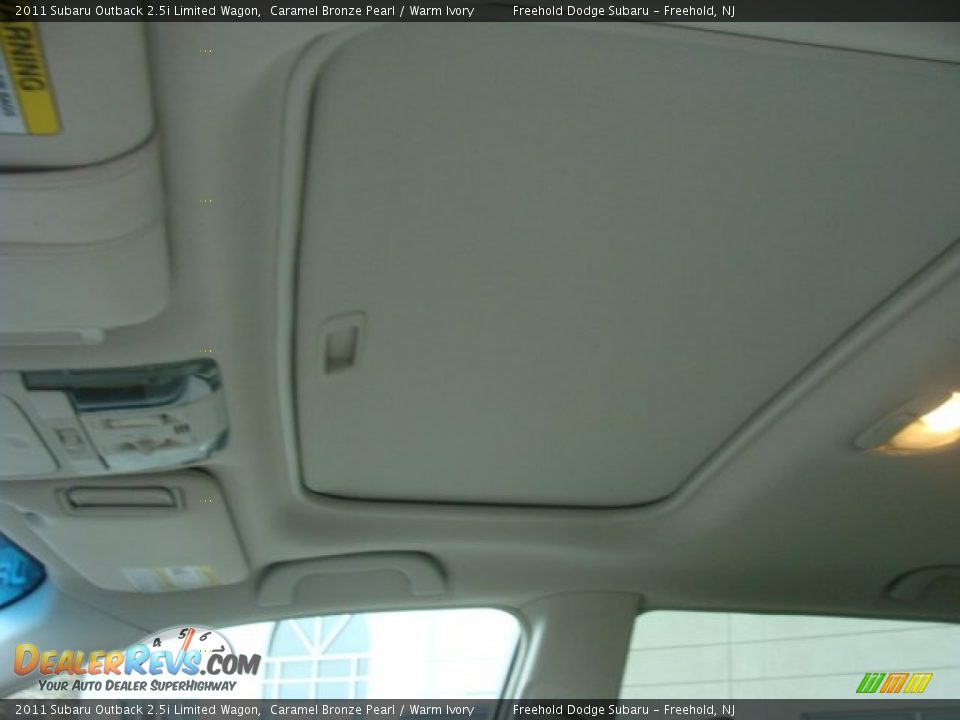 2011 Subaru Outback 2.5i Limited Wagon Caramel Bronze Pearl / Warm Ivory Photo #16