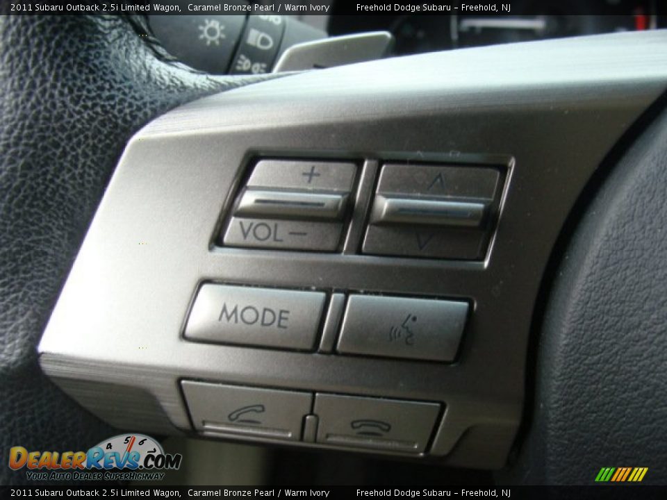 2011 Subaru Outback 2.5i Limited Wagon Caramel Bronze Pearl / Warm Ivory Photo #19