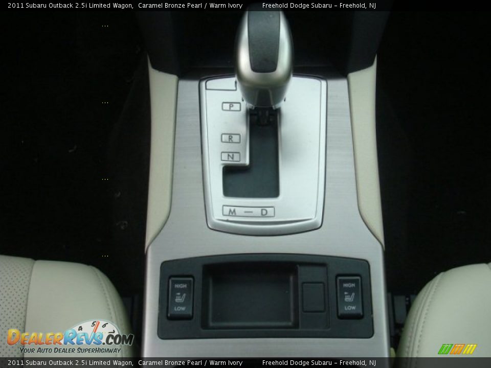 2011 Subaru Outback 2.5i Limited Wagon Caramel Bronze Pearl / Warm Ivory Photo #23
