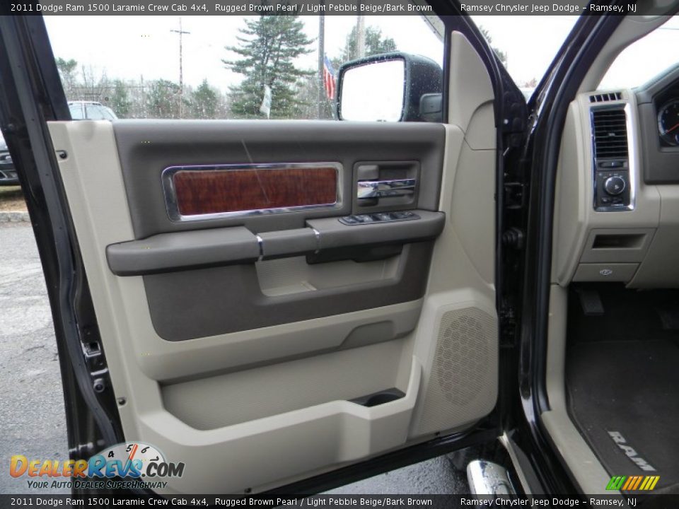 2011 Dodge Ram 1500 Laramie Crew Cab 4x4 Rugged Brown Pearl / Light Pebble Beige/Bark Brown Photo #12