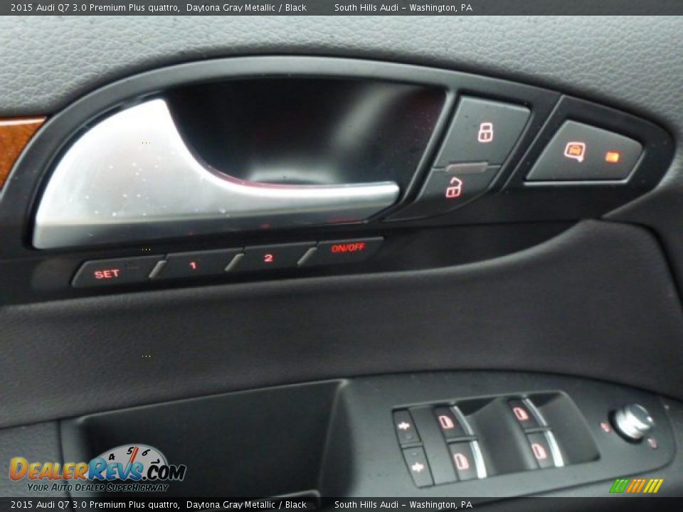 Controls of 2015 Audi Q7 3.0 Premium Plus quattro Photo #11