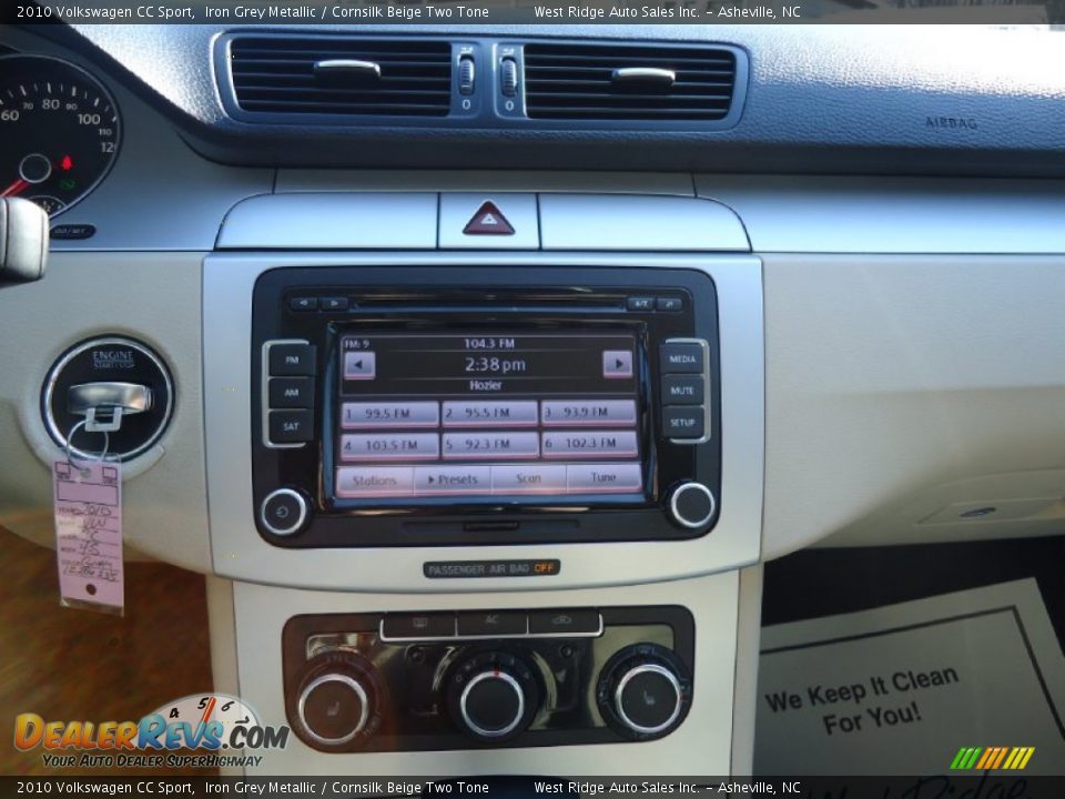 2010 Volkswagen CC Sport Iron Grey Metallic / Cornsilk Beige Two Tone Photo #19
