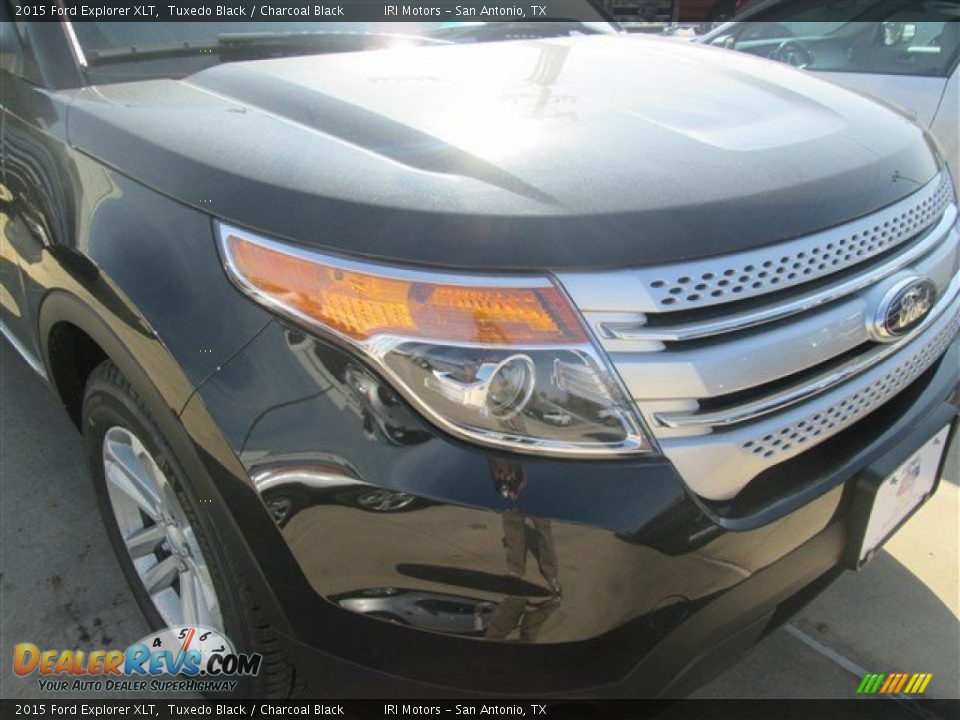 2015 Ford Explorer XLT Tuxedo Black / Charcoal Black Photo #2