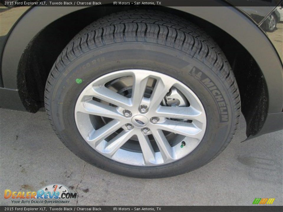 2015 Ford Explorer XLT Tuxedo Black / Charcoal Black Photo #3
