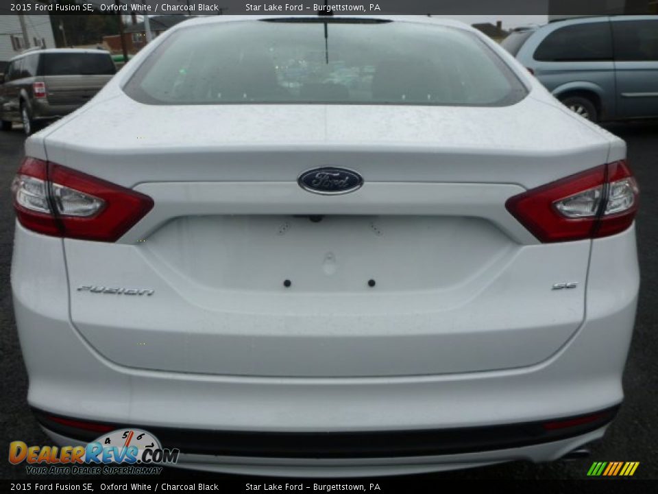 2015 Ford Fusion SE Oxford White / Charcoal Black Photo #4