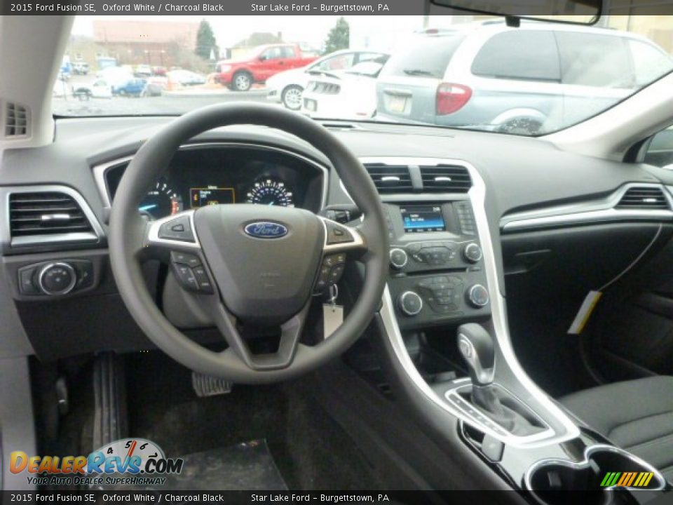2015 Ford Fusion SE Oxford White / Charcoal Black Photo #12